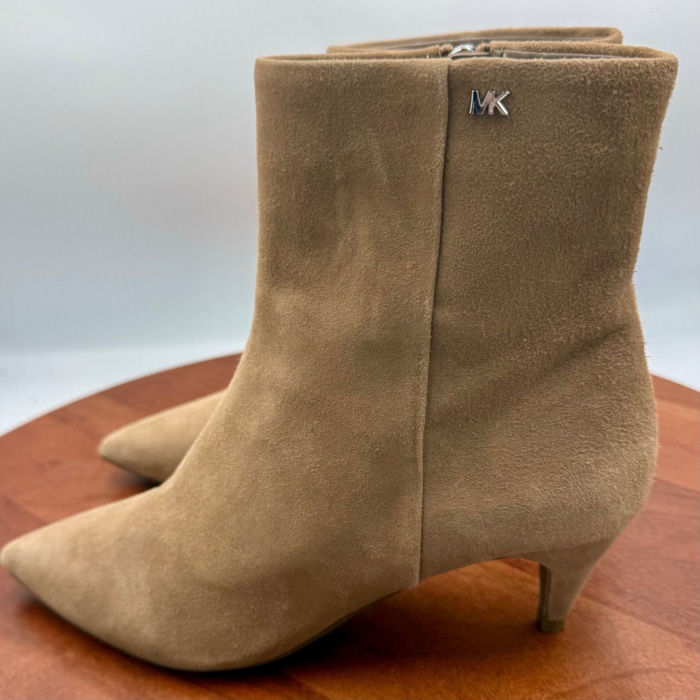 Michael Kors Tan Suede Pointed Toe Kitten Heel Ankle Bootie Women 6 Chic Classic - Picture 4 of 11